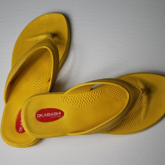 COMFORTABLE OKABASHI BRAND SLIPPERS - Picture 3 of 5